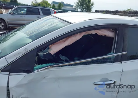 2018 Nissan Sentra Sv из США, поврежденный, VIN 3N1AB7AP6JL643754